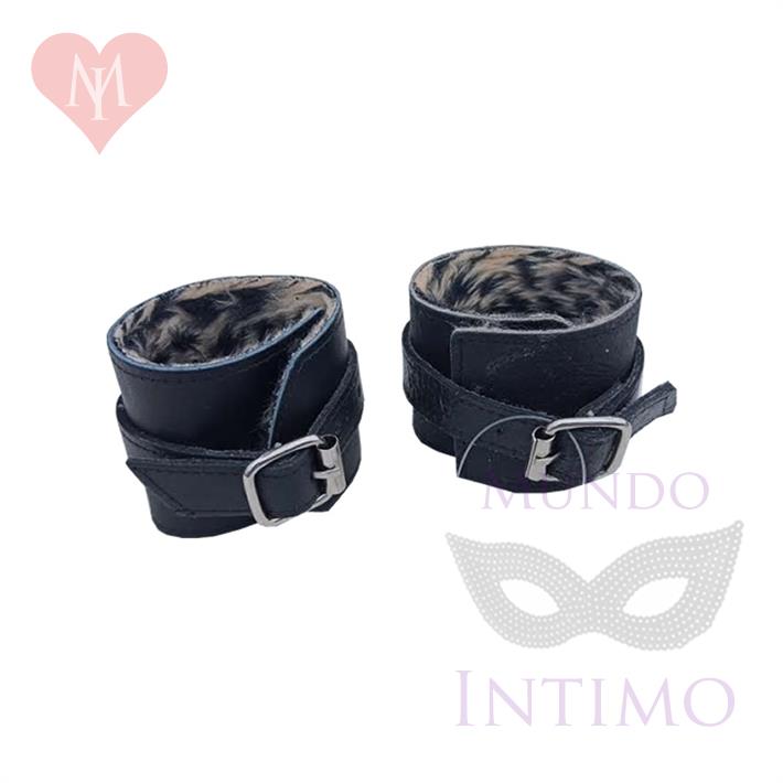 Esposas Negras Simples Con Mosqueton Y Peluche Animal Print