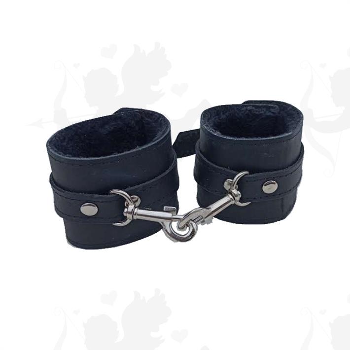Esposas Negras Simples Con Mosqueton Y Peluche Negro