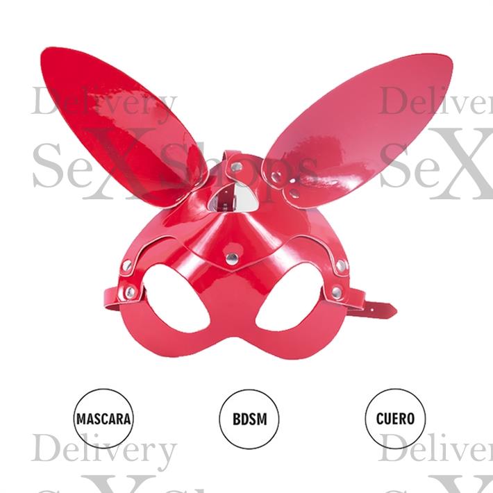  Mascara en cuerina roja de conejo 