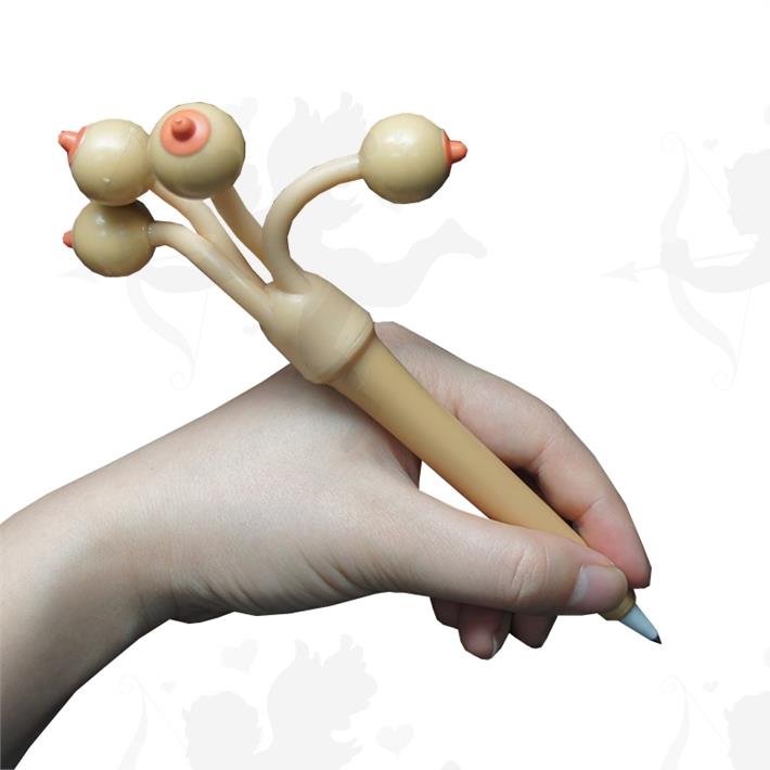 Lapicera con pechos que cuelgan