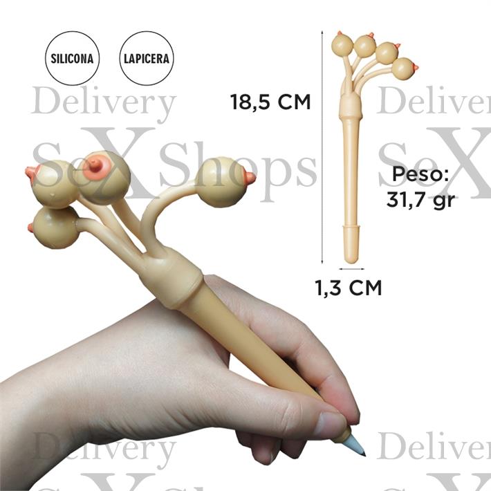  Lapicera con pechos que cuelgan 