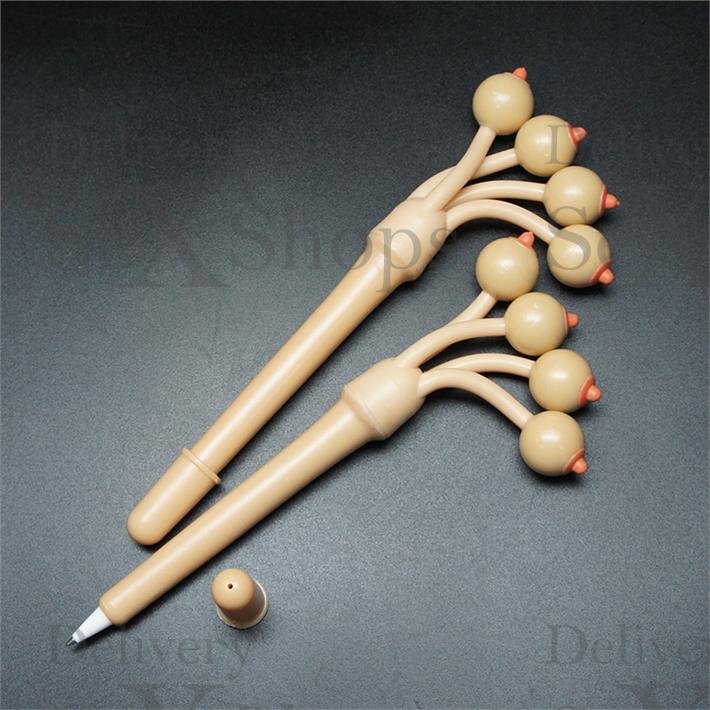 Lapicera con pechos que cuelgan