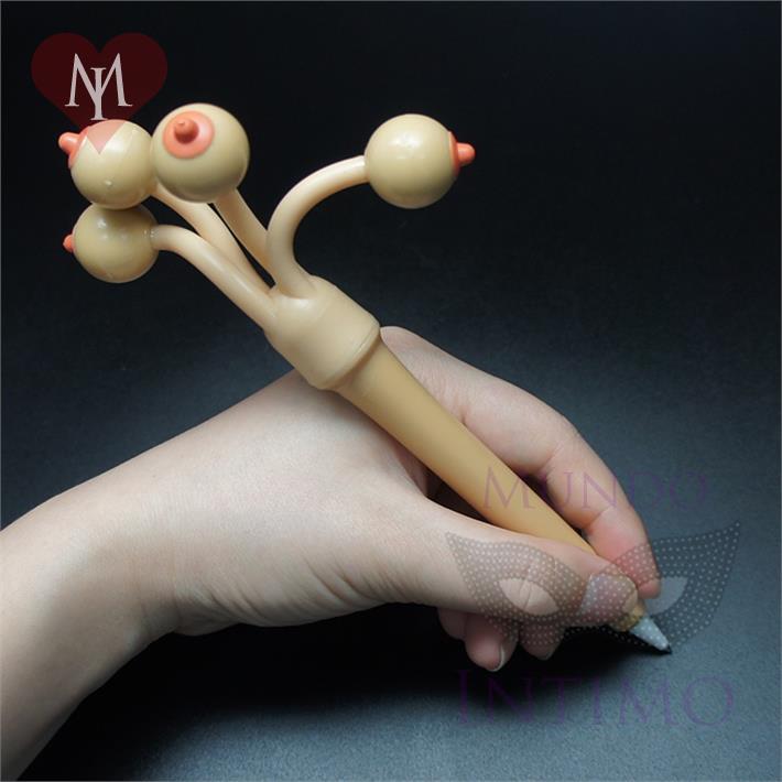 Lapicera con pechos que cuelgan