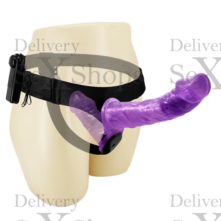 Arnes con doble dildo y vibracion