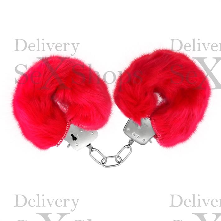 Esposas de metal cubiertas de peluche rosa